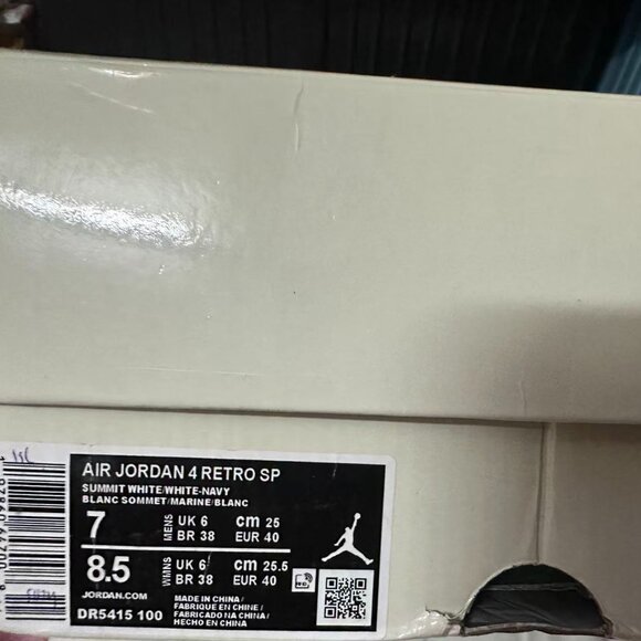 AIR JORDAN 4 RETRO SP - Picture 9 of 10